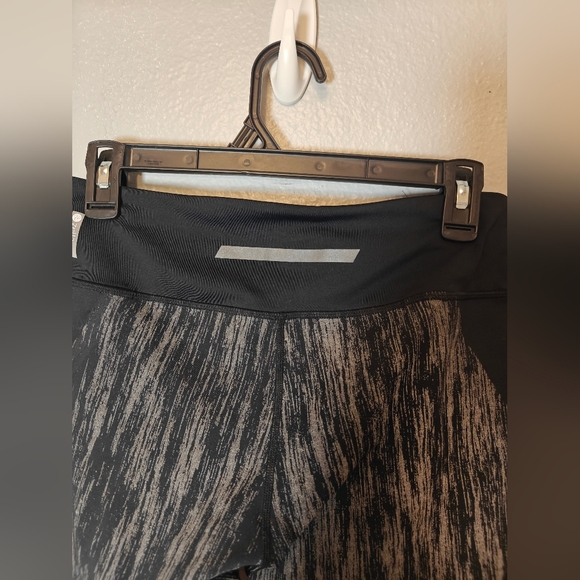 Zella Women's capris leggings Size M - Picture 7 of 10